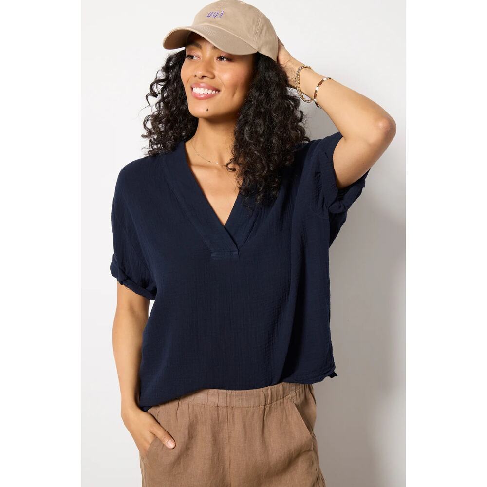 Xirena Avery Cotton Top in North Star Navy Blue Gauze Muslin